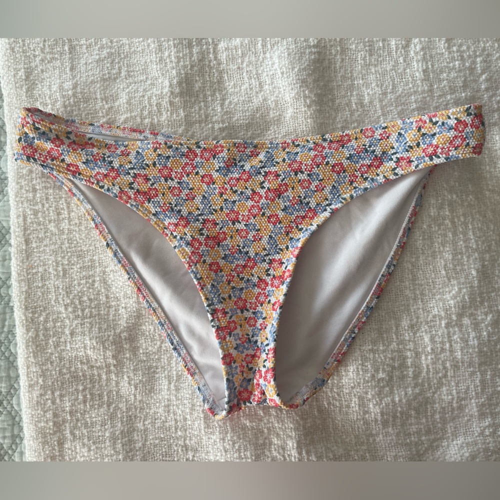 hollister floral bikini bottom